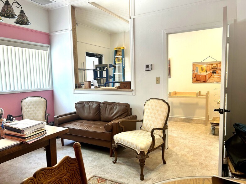 More Photos Of 2005 Tree Fork Ln, Longwood Warehouse For Sale