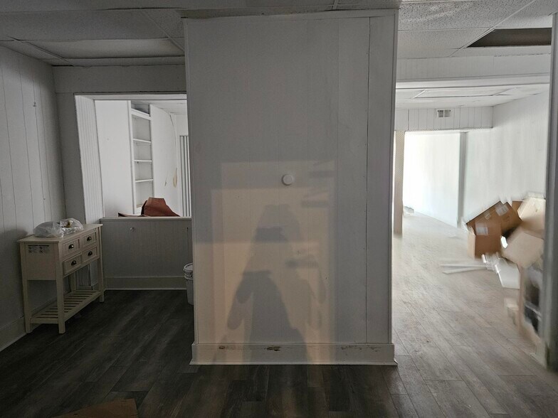 More Photos Of 2314 W Franklin St, Evansville Storefront Retail Residential For Lease