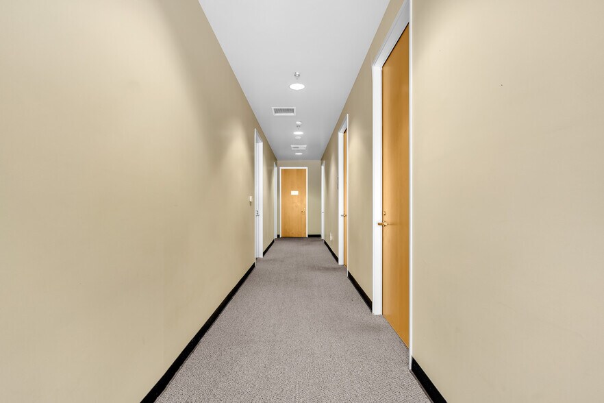 More Photos Of 1930 Del Paso Rd, Sacramento Medical For Sale