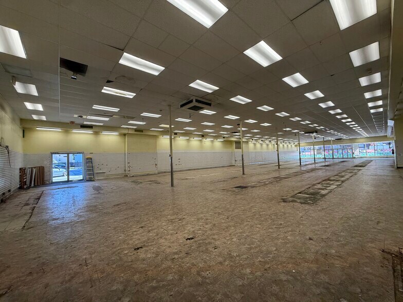 More Photos Of 1008 Stuyvesant Ave, Union Township General Retail For Lease