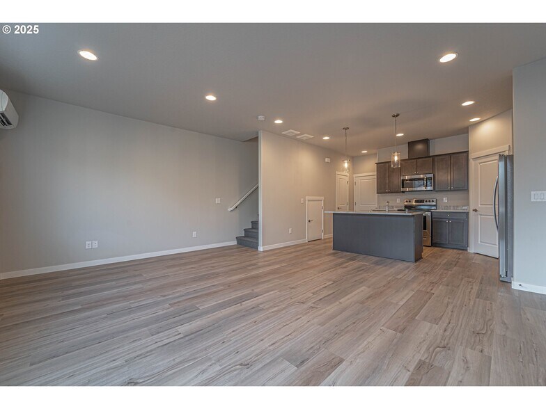 More Photos Of 4943 NE 2nd Ct, Vancouver Multifamily For Sale