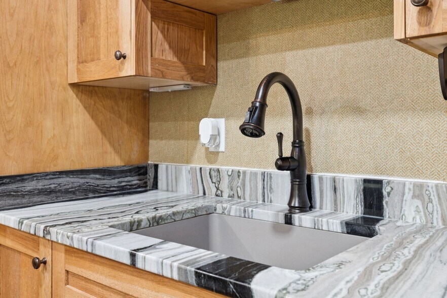 More Photos Of 1374 Peter Pond Rd, Ashland City Lodge Meeting Hall For Sale