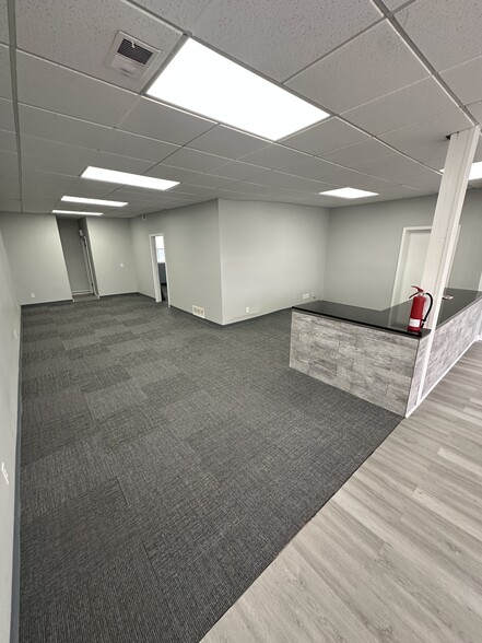 More Photos Of 415 S Kansas Ave, Olathe Warehouse For Lease