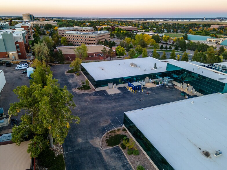 More Photos Of 373 Inverness Pkwy, Englewood Research And Development For Lease