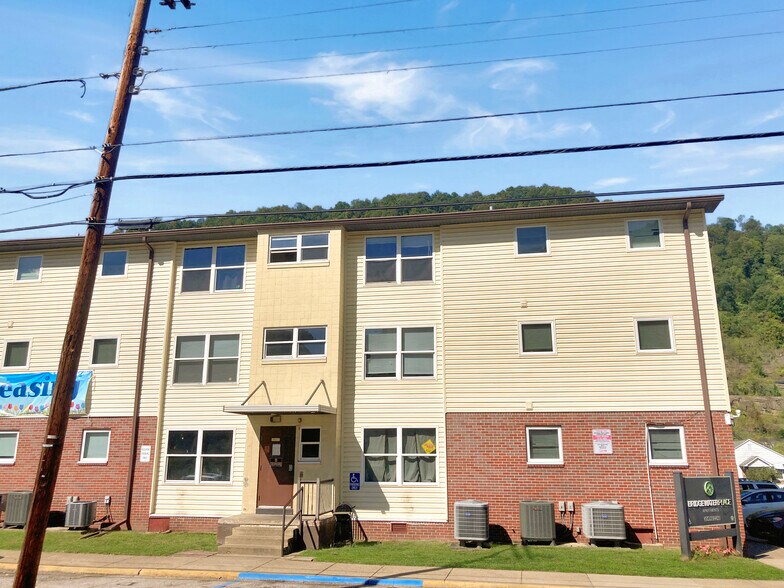 More Photos Of 800 4th Ave, Montgomery Apartments For Sale