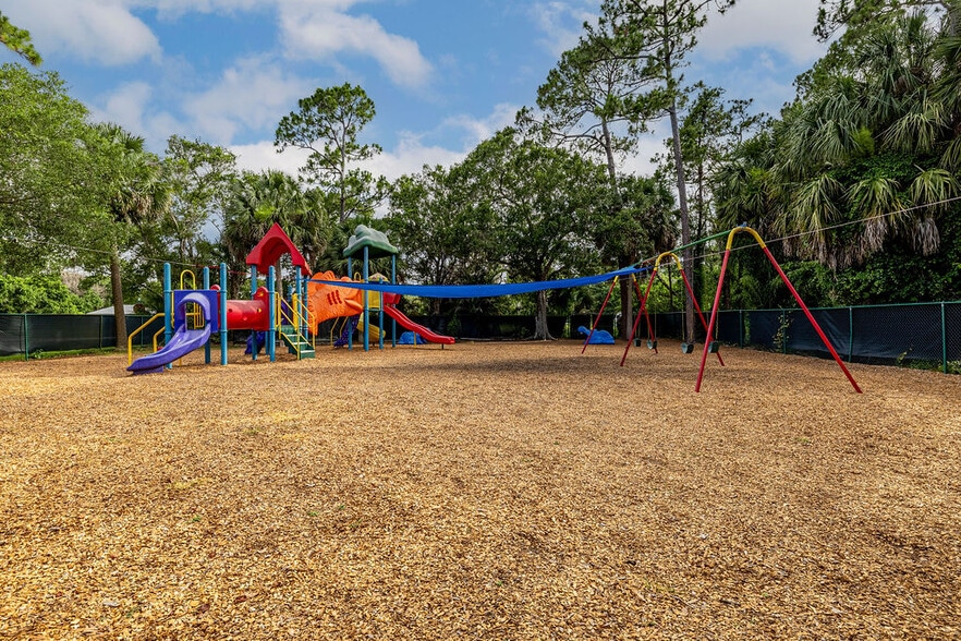More Photos Of 6708 Gaddy St, Fort Pierce Daycare Center For Sale