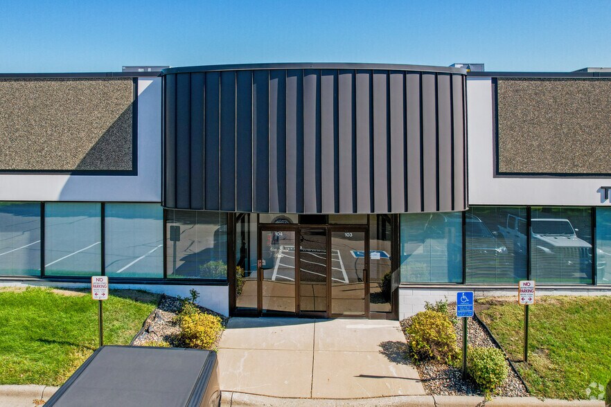 More Photos Of 5995 149th St W, Apple Valley Light Manufacturing For Lease