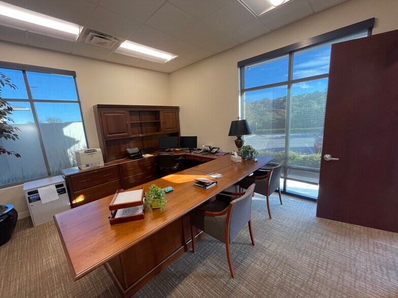 More Photos Of 6827 Camp Bullis Rd, San Antonio Medical For Lease