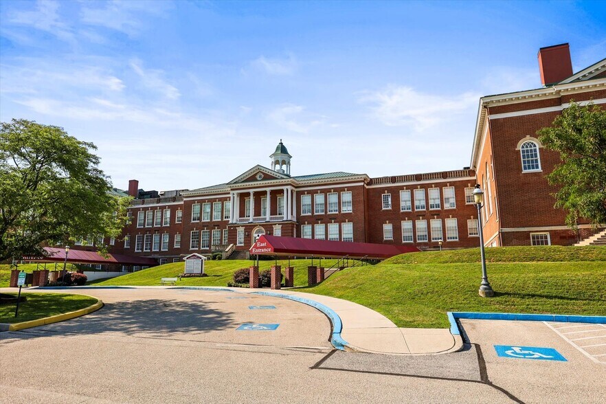 More Photos Of 195 Stock St, Hanover Medical For Sale