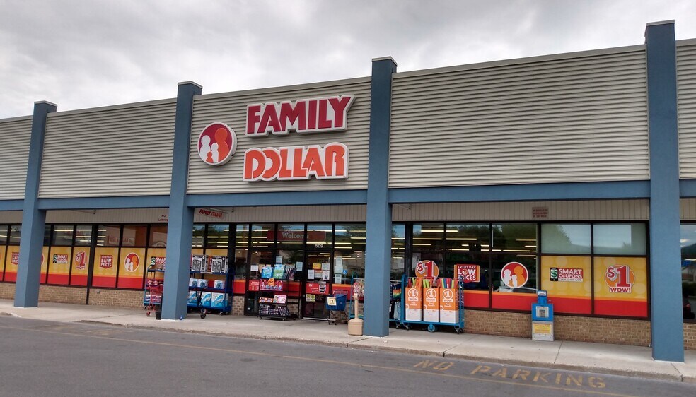 More Photos Of 501-549 E 25th Ave, Altoona Unknown For Lease