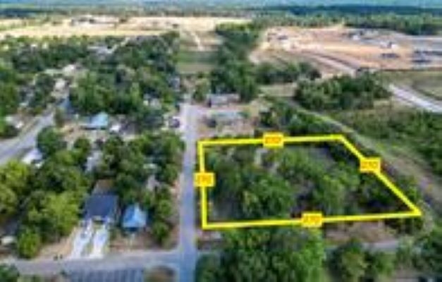 More Photos Of 200 Woodson st, Willis Land For Sale