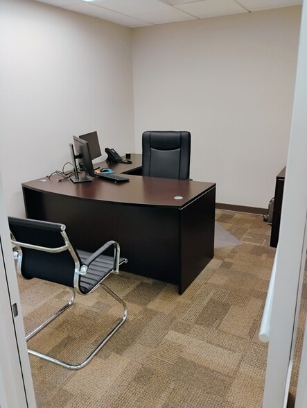 More Photos Of 205 S Liberty St, Harrisonburg General Retail For Lease