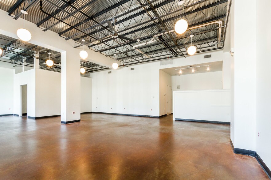 More Photos Of 2401 E 6th St, Austin Loft Creative Space For Lease