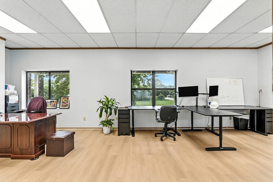 More Photos Of 8431 Baymeadows Way, Jacksonville Loft Creative Space For Lease