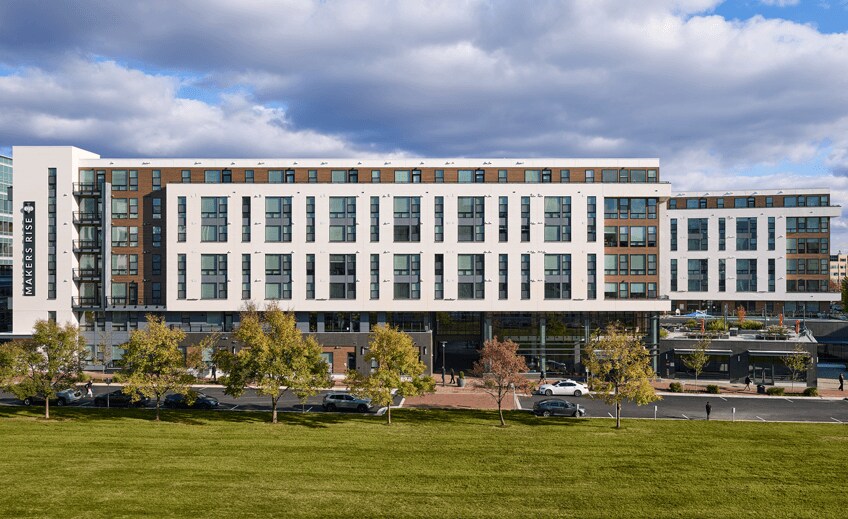 More Photos Of 2311 Dulles Station Blvd, Herndon Apartments For Lease