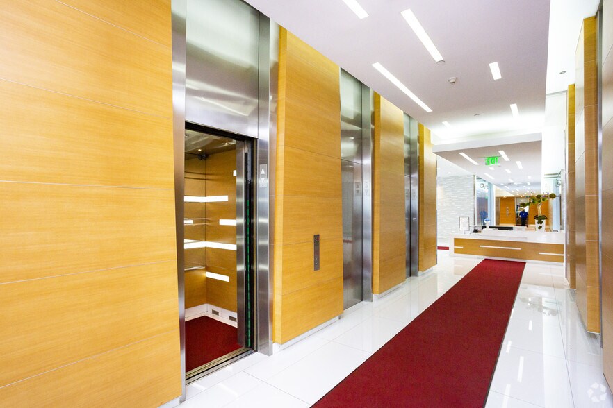 More Photos Of 9200 W Sunset Blvd, West Hollywood Office For Lease