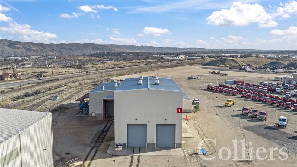 More Photos Of 4600 S Apple St, Boise Manufacturing For Lease