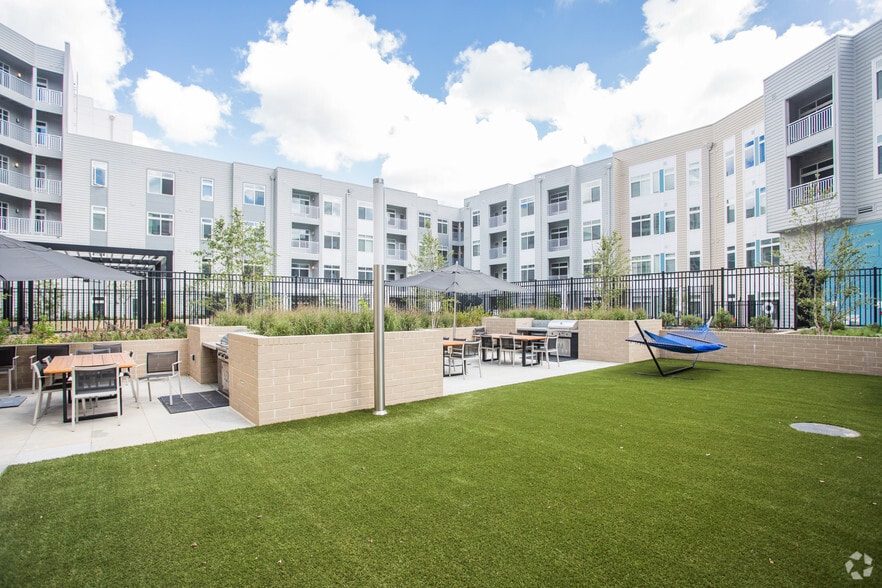More Photos Of 8010 Gramercy Blvd, Rockville Apartments For Lease