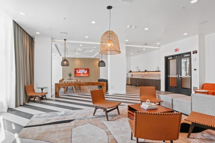 More Photos Of 200 N Vermont Ave, Los Angeles Apartments For Lease