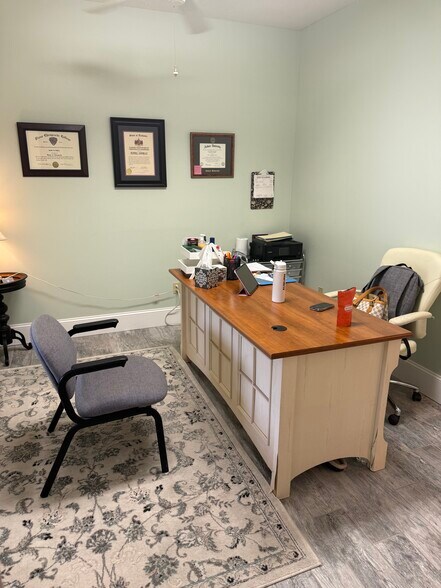 More Photos Of 2104-2112 Executive Park Dr, Opelika Office For Lease