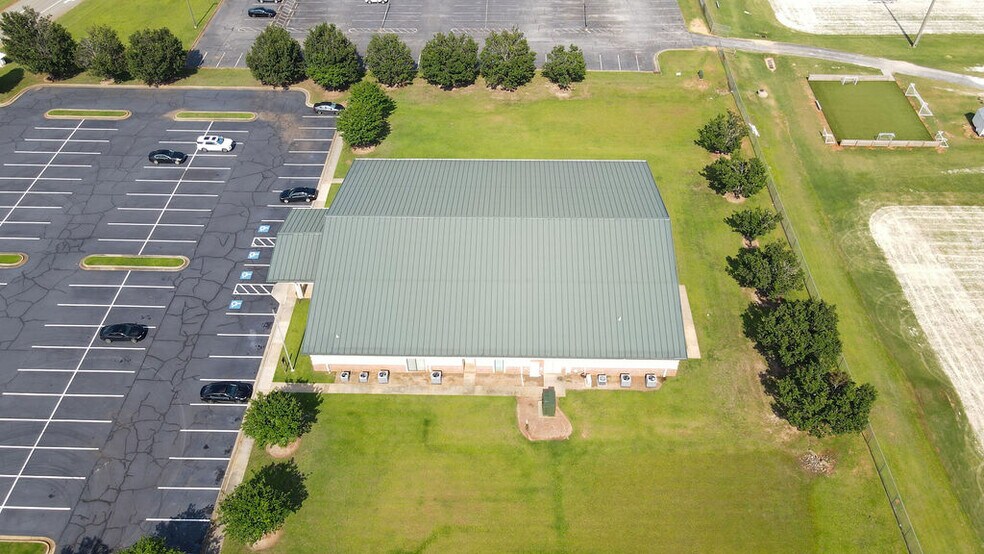 More Photos Of 96 Cohen Walker Dr, Warner Robins Medical For Sale