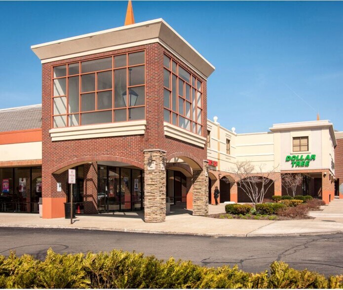 More Photos Of 16601-17125 Chagrin Blvd, Shaker Heights Unknown For Lease