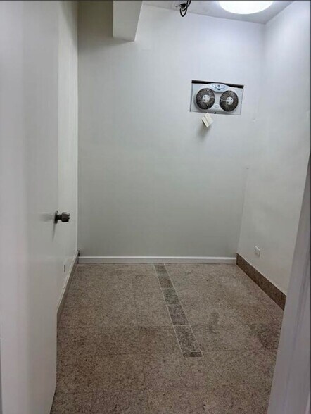 More Photos Of 141-05 Northern Blvd, Flushing Apartments For Sale