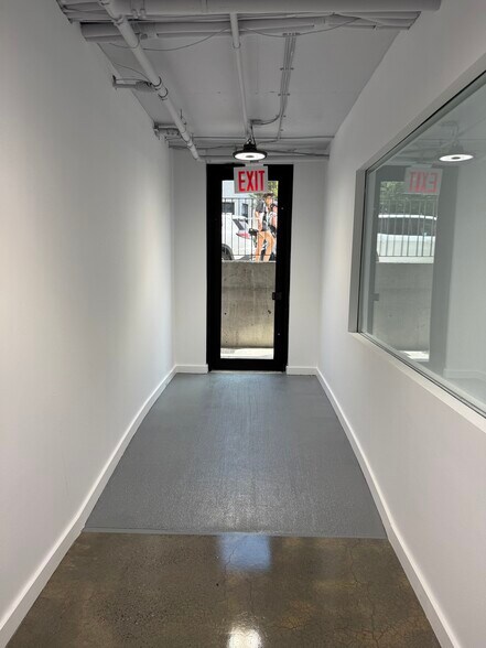 More Photos Of 87-89 George St, Brooklyn Office For Lease