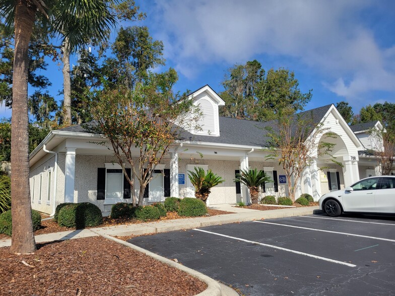 Primary Photo Of 29 Plantation Park Dr, Bluffton Medical For Sale