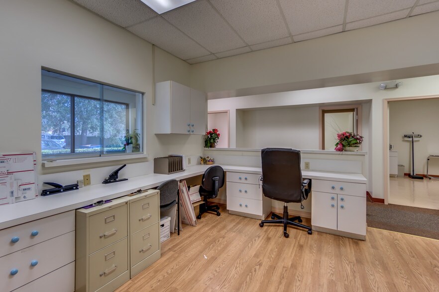 More Photos Of 1202 E Silver Star Rd, Ocoee Medical For Sale
