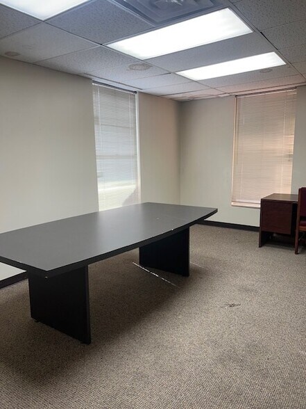 More Photos Of 4401-4405 NW 4th St, Oklahoma City Medical For Sale