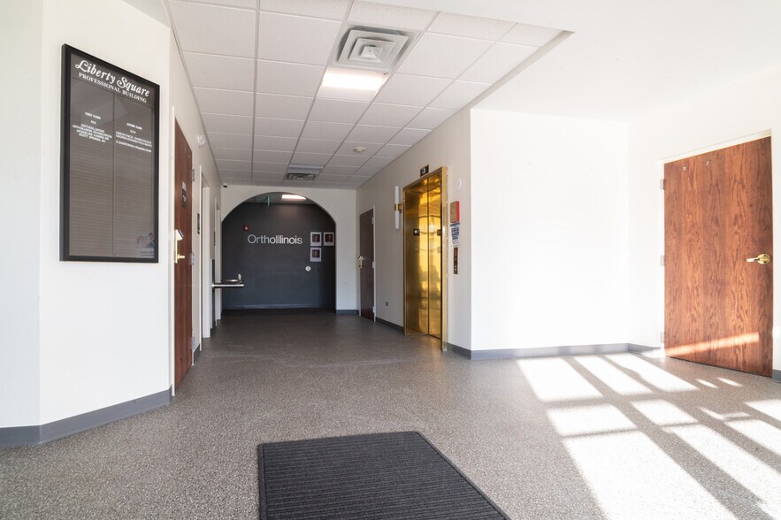 More Photos Of 4119 W Shamrock Ln, McHenry Medical For Lease