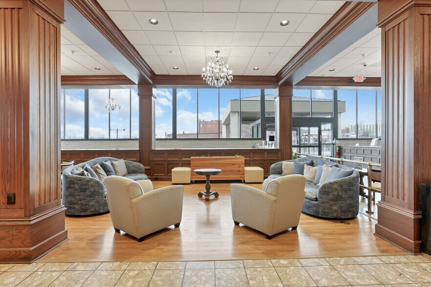 More Photos Of 301 Broadway, Lorain Hotel For Lease