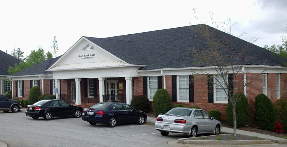 More Photos Of 200-303 Corporate Center Dr, Stockbridge Unknown For Lease