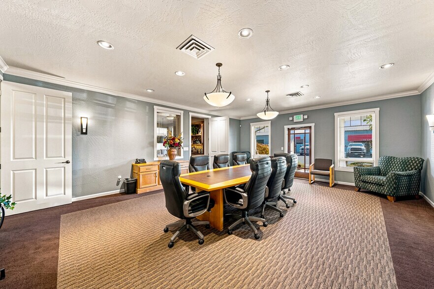 More Photos Of 2436 W Main St, Medford Office For Sale