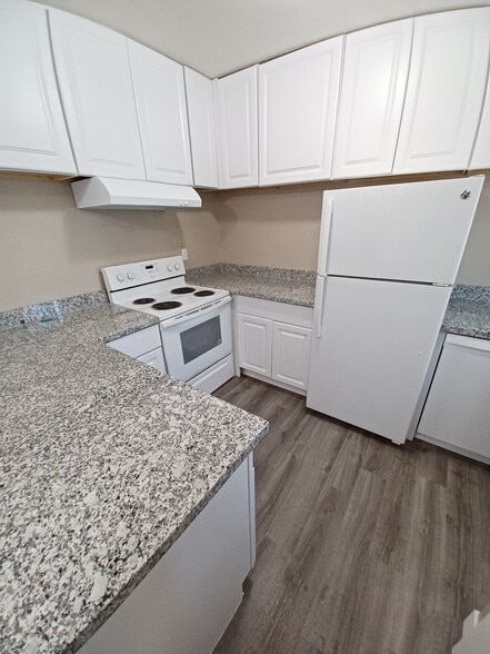 More Photos Of 7259 S Land Park Dr, Sacramento Apartments For Sale