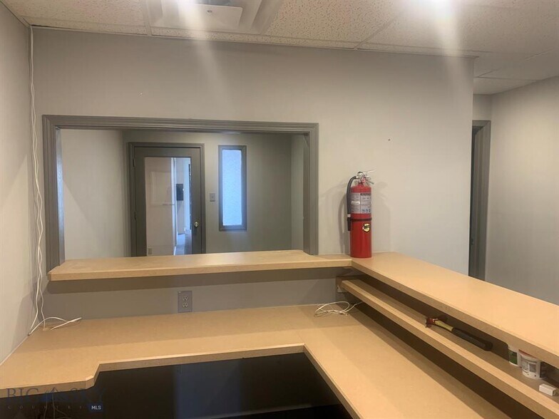 More Photos Of 1554 Harrison Ave, Butte Office For Sale