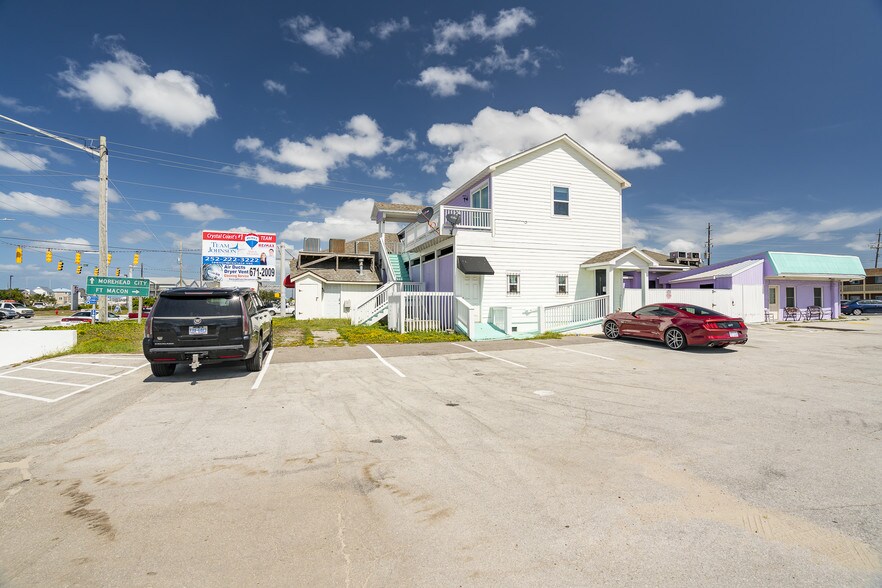 More Photos Of 100 E Fort Macon Rd, Atlantic Beach Restaurant For Sale