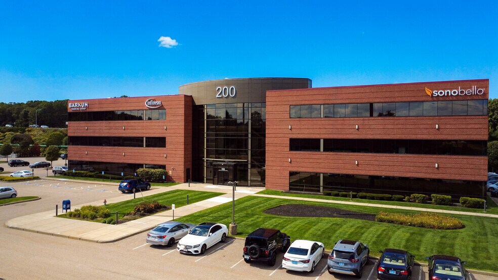 More Photos Of 200 Crossings Blvd, Warwick Office For Lease