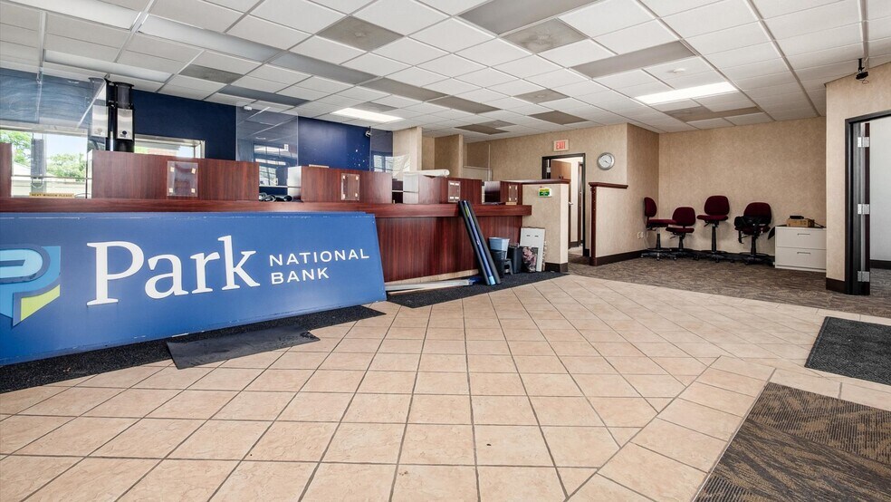 More Photos Of 220 E State St, Newcomerstown Bank For Sale