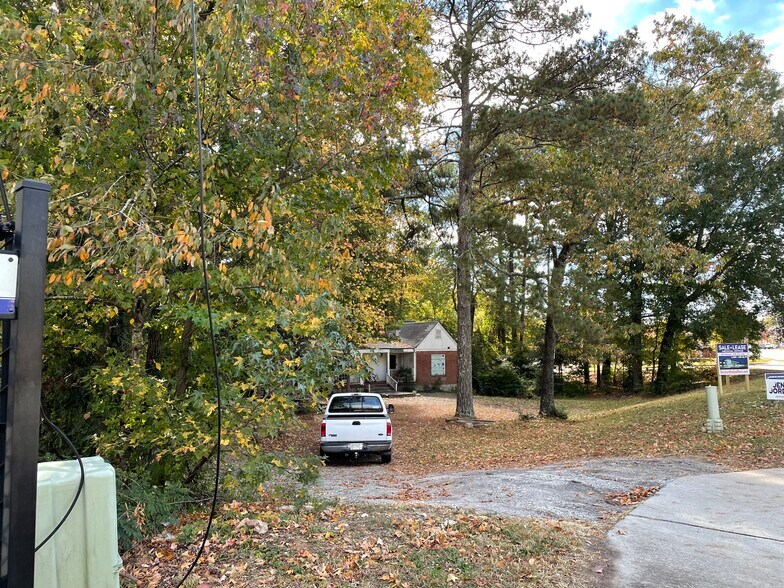 More Photos Of 2661 Lawrenceville Hwy, Decatur Rehabilitation Center For Sale