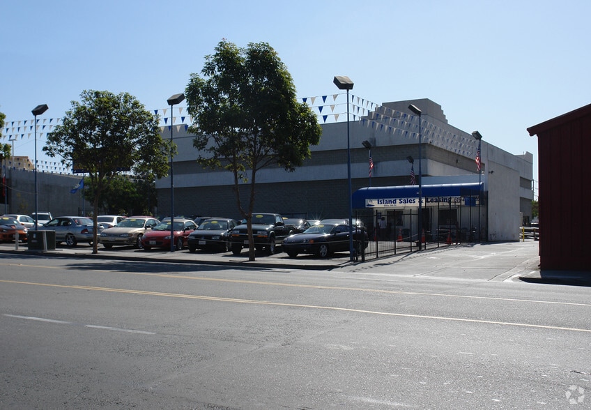 More Photos Of 100 W 8th St, National City Auto Dealership For Sale