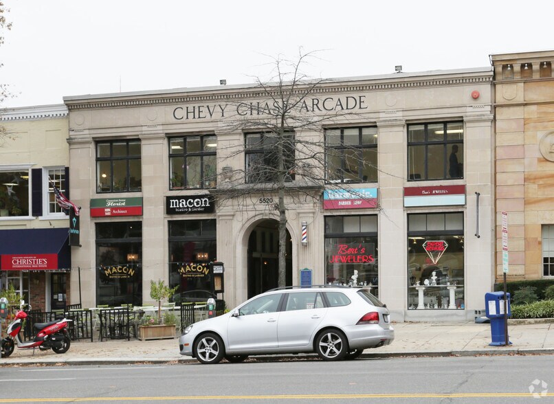 More Photos Of 5520 Connecticut Ave NW, Washington Office For Sale