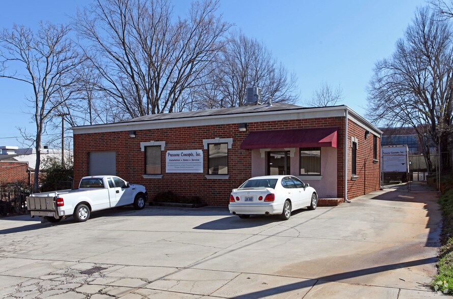 More Photos Of 3133 May St, Charlotte Warehouse For Lease