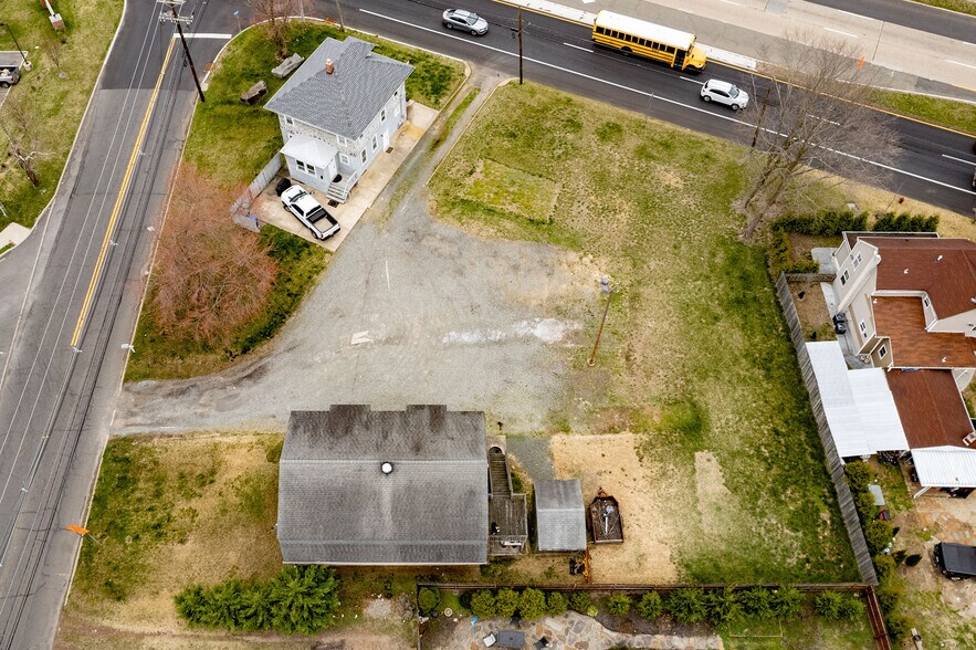 More Photos Of 37 US Highway 130, Trenton Light Manufacturing For Sale