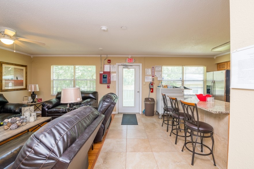 More Photos Of 15458 Snow Memorial Hwy, Brooksville Assisted Living For Sale