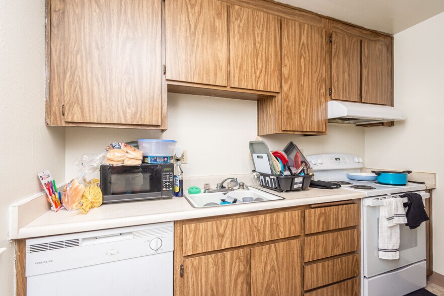 More Photos Of 1925 Grande Cir, Fairfield Apartments For Sale