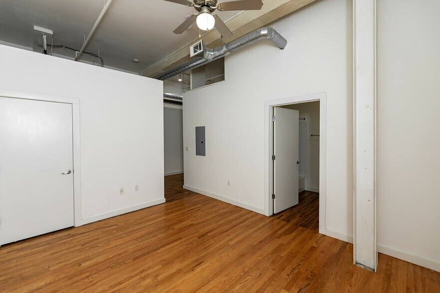 More Photos Of , Memphis Multifamily For Sale