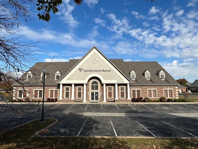 9753 Crosspoint Blvd  