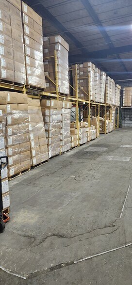 More Photos Of 1200 Fuller Rd, Linden Warehouse For Lease